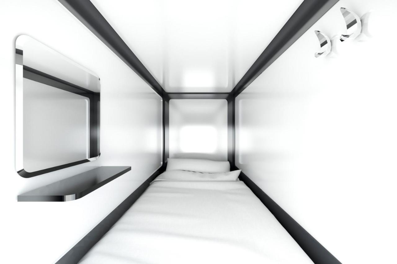 Qube Capsule Hotels Moskva Eksteriør billede